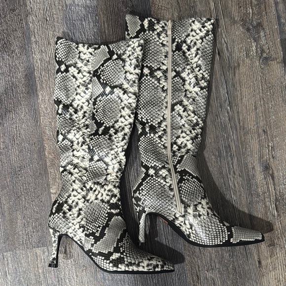 Snakeskin Pattern Knee-High Boots - Picture 1 of 6